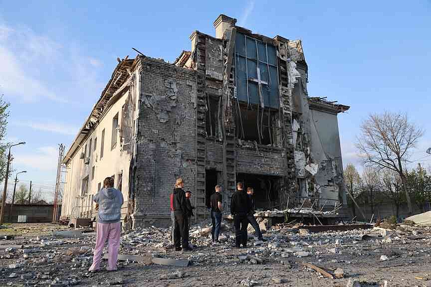 Moscow, Kyiv exchange aerial strikes