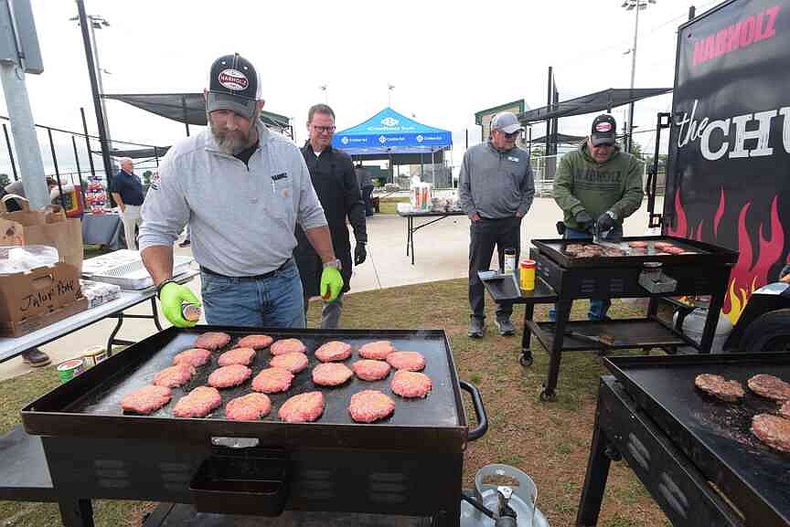 Northwest Park renovations cause for celebration as Rogers holds ribbon cutting ceremony