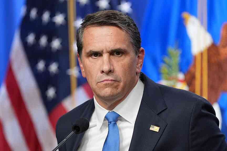 US reclassifies state-licensed medical marijuana