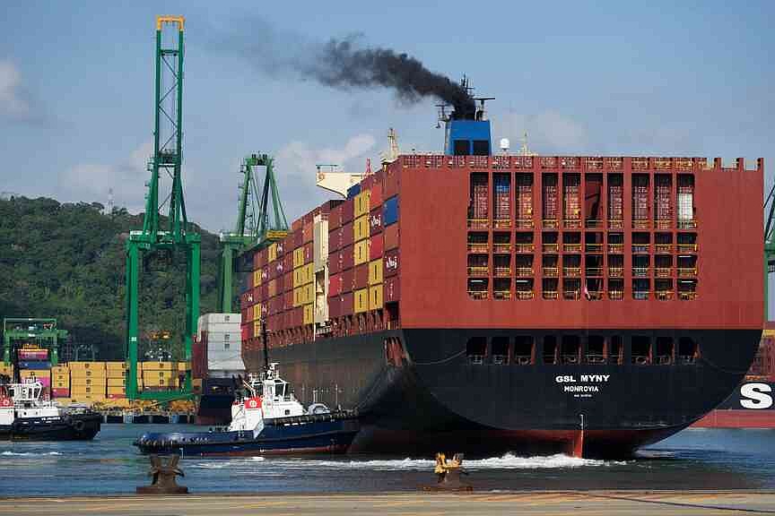 Firms dole out $4M for Panama Canal travel amid Iran war