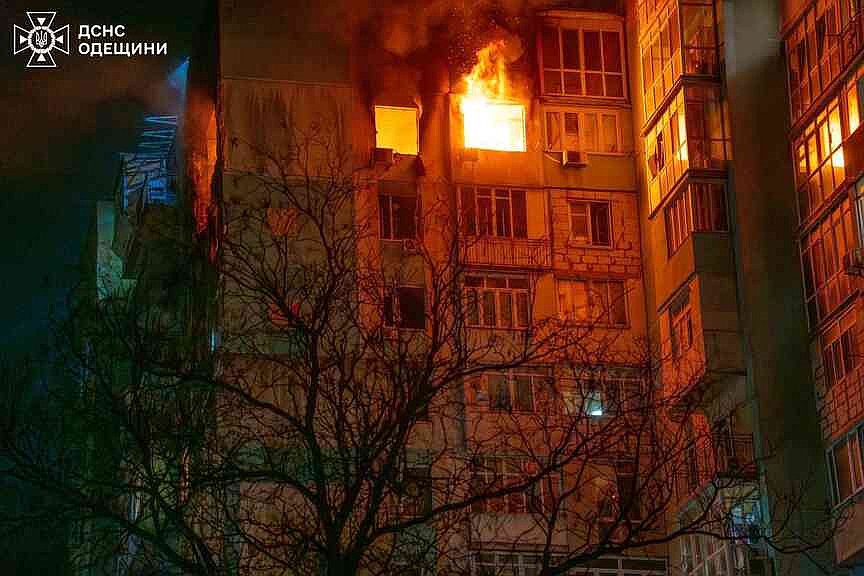 Ukraine again hits Russian oil terminal