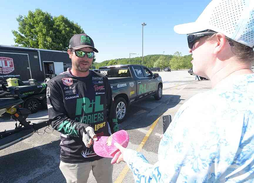 Ohio angler tops tournament field