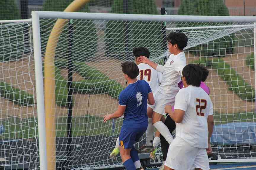 Rams’ title race tightens after tie with Wolves