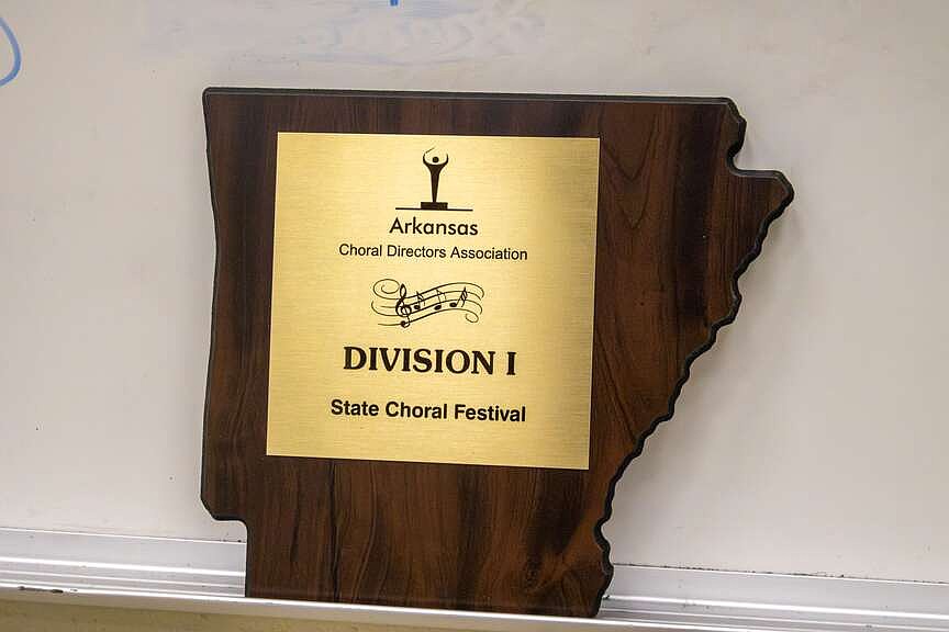 WATCH | Lakeside Chamber Choir earns first division, best in class accolades at state competition