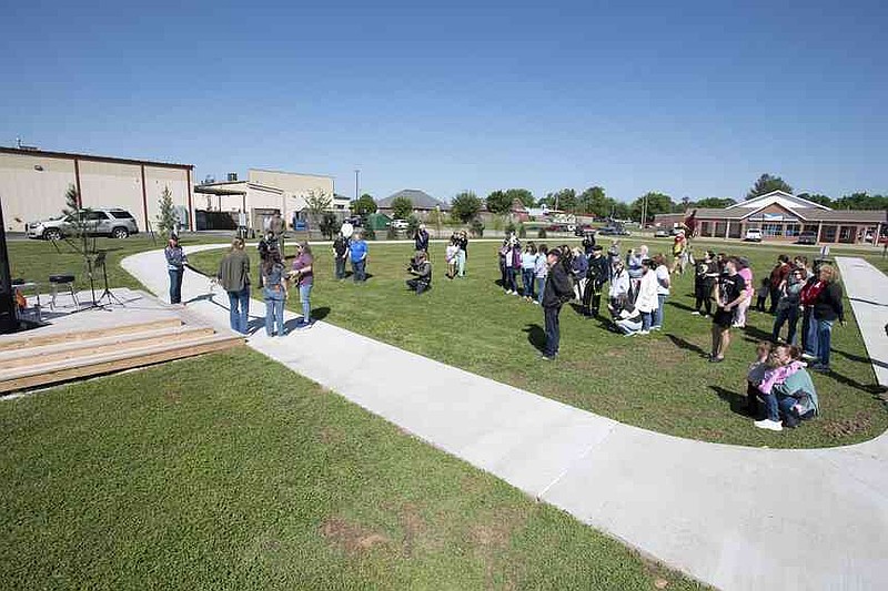 Farmington library director hopes outdoor space provides a space of ...