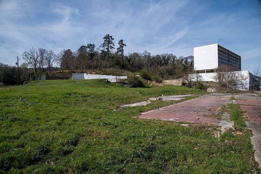 Hot Springs board to discuss library’s Majestic proposal today