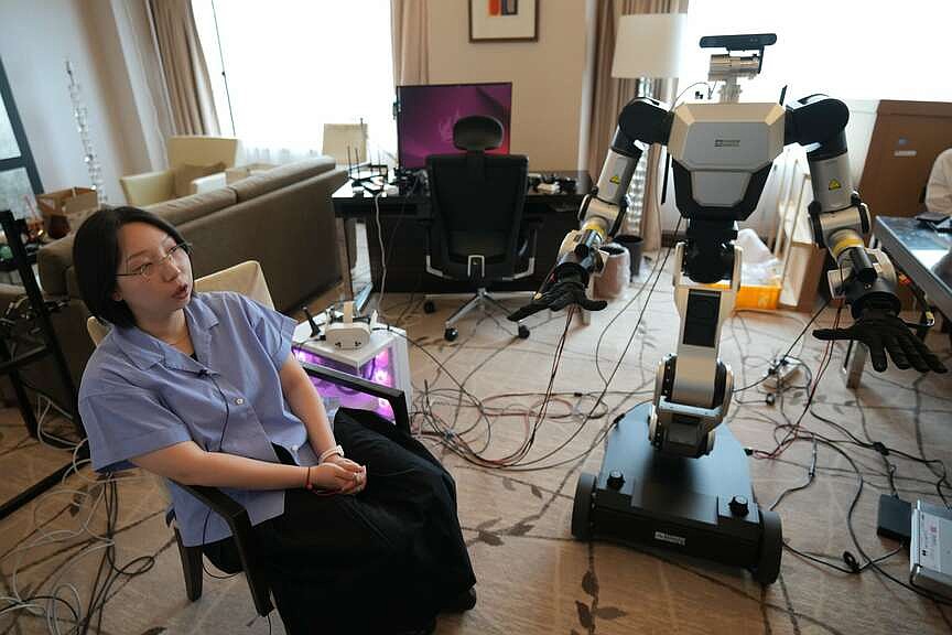 arkansasonline.com - KIM TONG-HYUNG The Associated Press - Workers' motions used to train AI | Arkansas Democrat Gazette