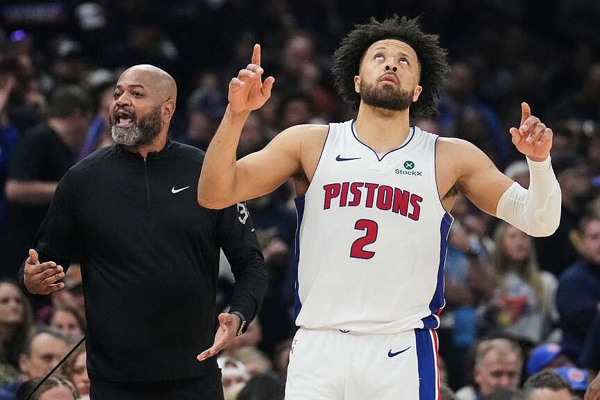 Detroit rebounds, avoids elimination
