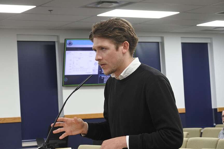Benton County Planning Board turns down 200-foot telecommunications tower plan pitched for Bentonville area