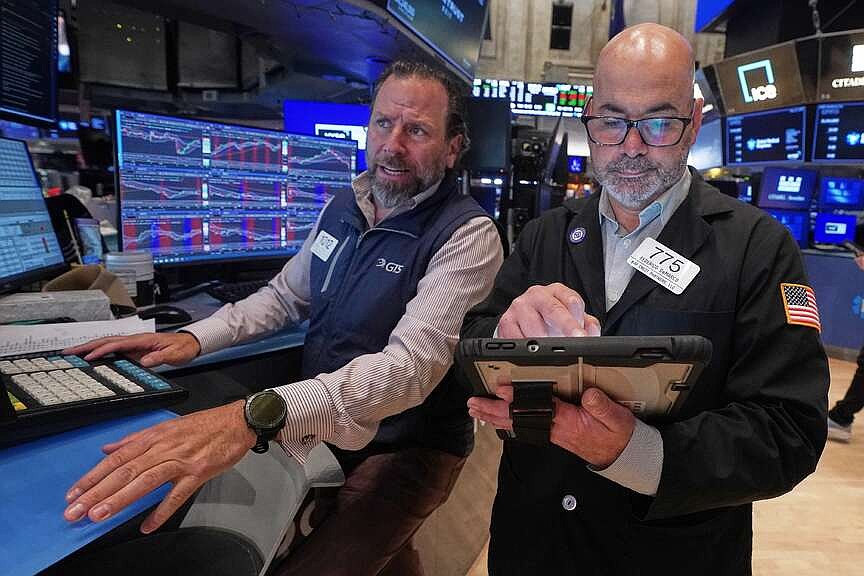 Stocks slide further as inflation shakes bond market