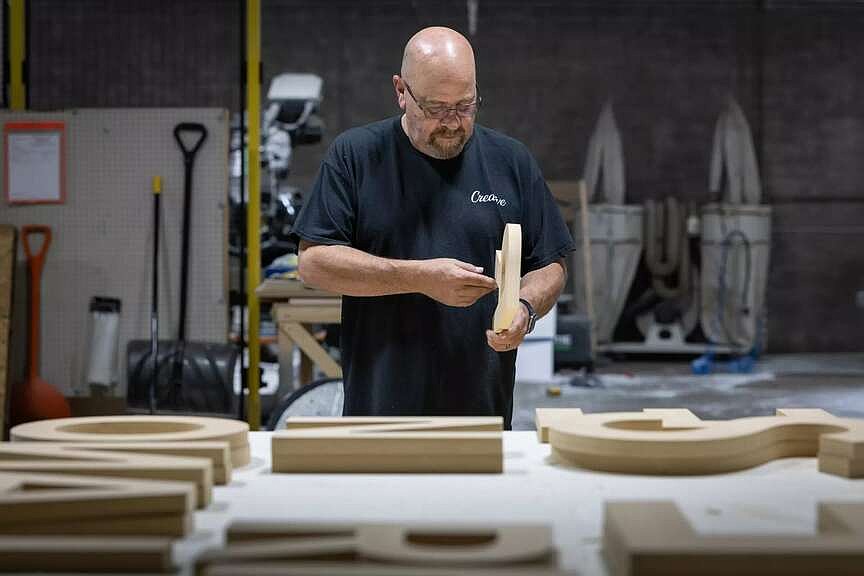 arkansasonline.com - Stacy Perman and Samantha Masunaga The Los Angeles Times (TNS) - Hollywood slowdown crushes suppliers | Arkansas Democrat Gazette
