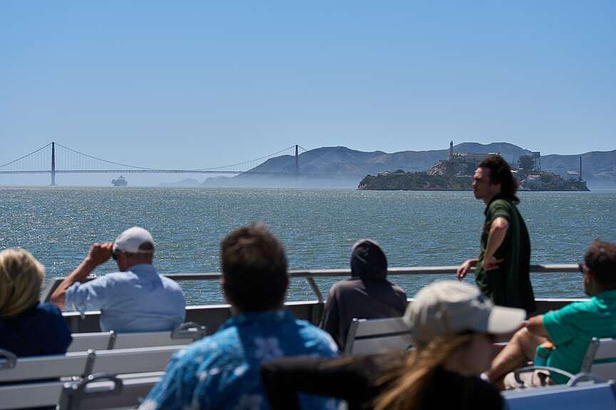 San Francisco uses AI to avoid ship, whale collisions