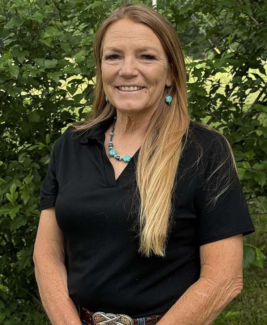 Arkansas Tech University-Ozark student Karen Donberger, of Charleston, gets National Technical Honor Society scholarship