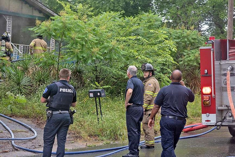 WATCH | Hot Springs Fire Department extinguishes Grove Street blaze ...
