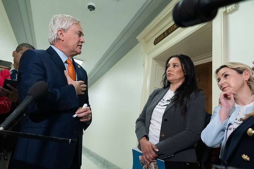 Bondi rejects queries on Trump, Epstein files