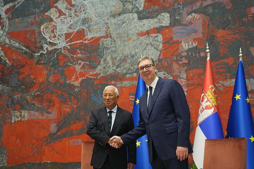 EU looks to speed Balkan states’ induction