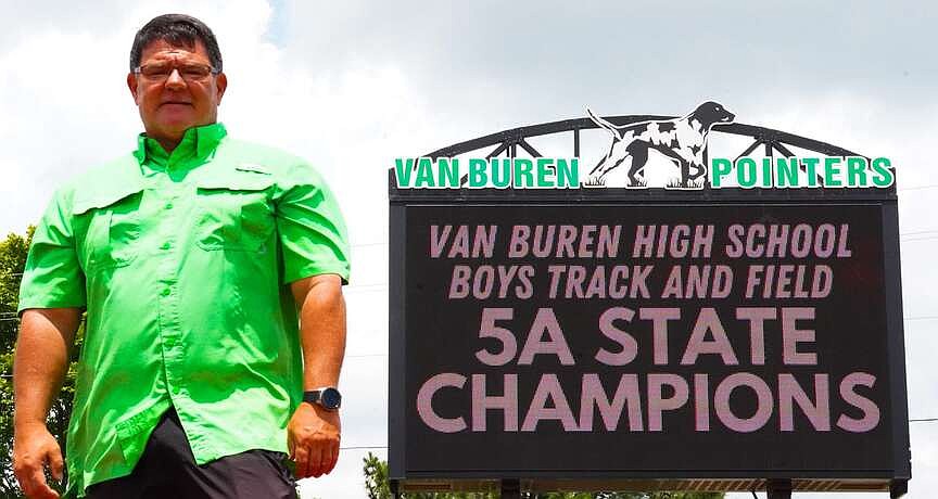 Lemley enjoys Van Buren’s first state title in school history