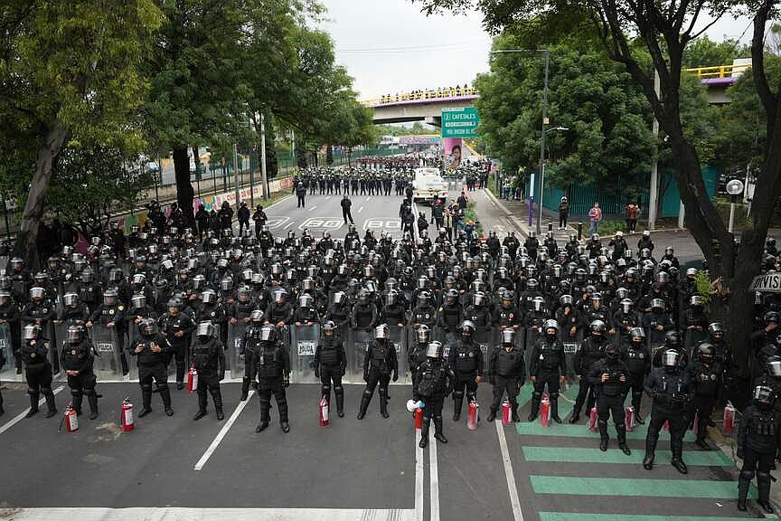 Social tensions on rise in Mexico