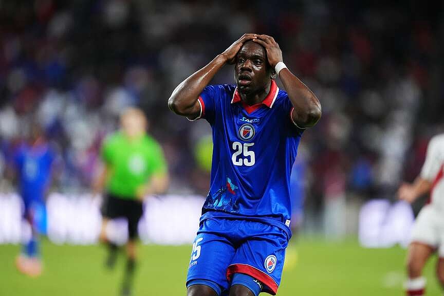 FIFA forces Haiti to alter its jerseys