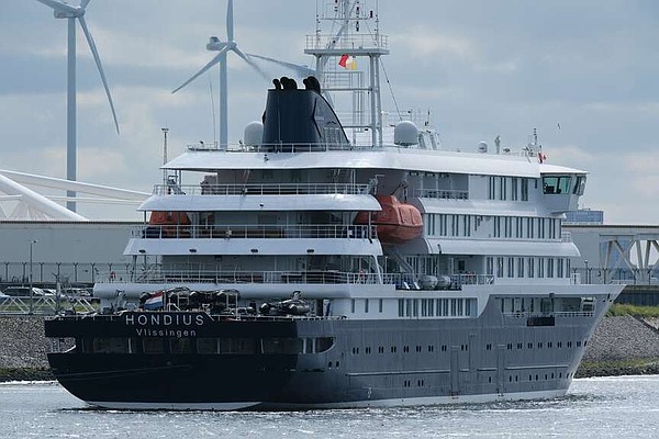 Pays $750,000 to evacuate cruise passenger from island | Northwest Arkansas Democrat-Gazette