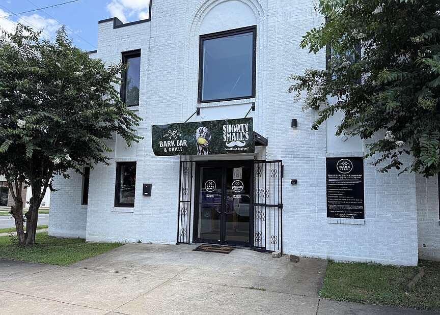 Shorty Small’s takes over Bark Bar food service, plans second Little Rock location