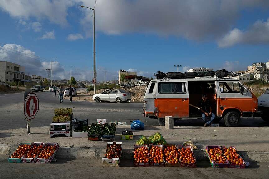 West Bank’s economy close to collapse
