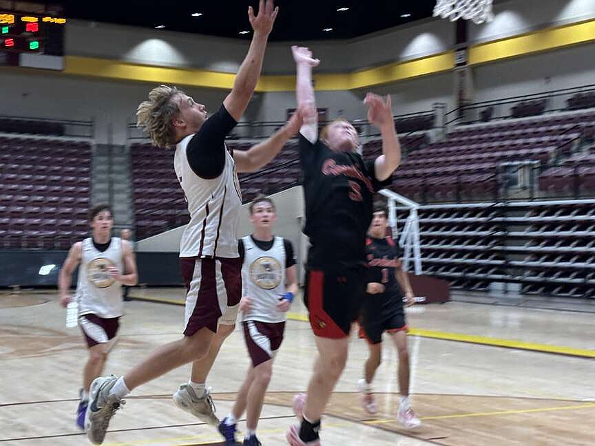 Local teams descend on Lake Hamilton for competition