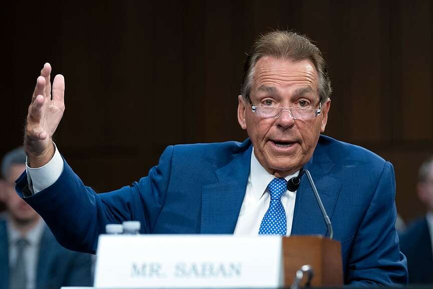 College sports bill clears hurdle
