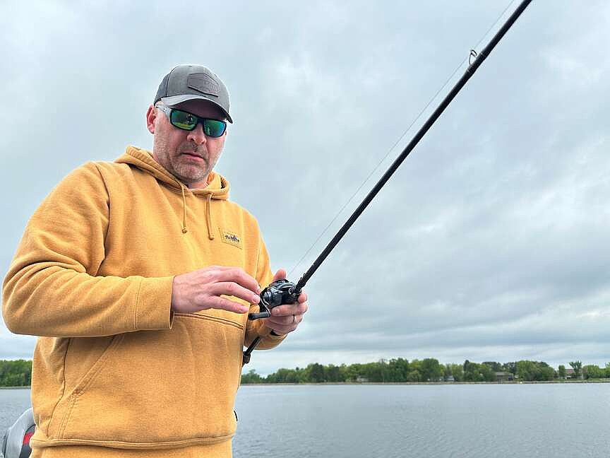 Sonar technology divides angler community