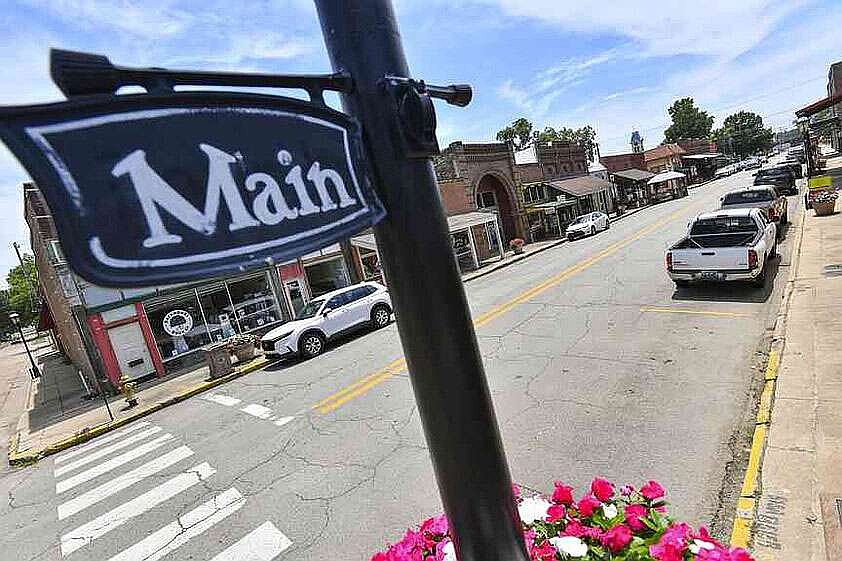 Van Buren City Council approves $2 million bond for downtown water improvements