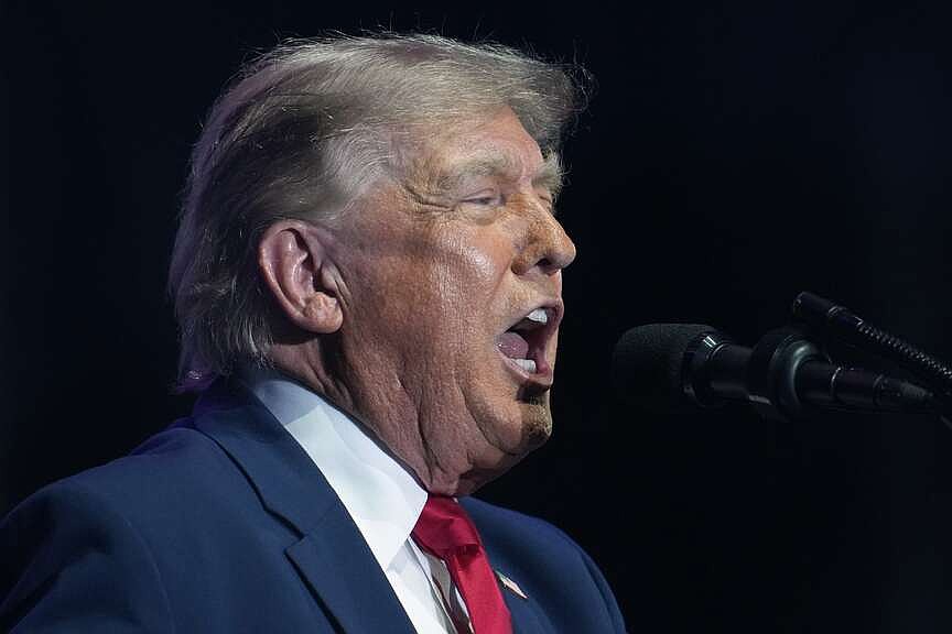 US judge blocks order to create federal voter list