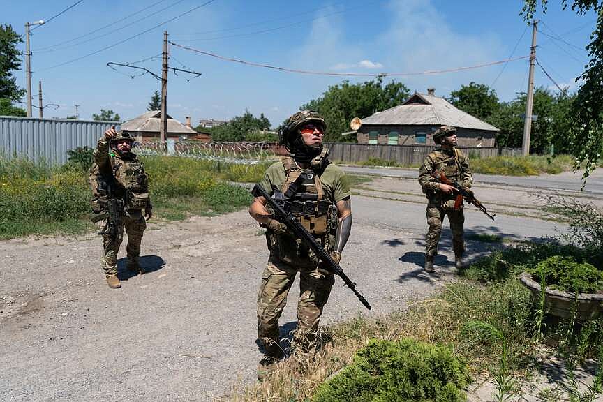 arkansasonline.com - The Associated Press - Ukraine hits Russian oil terminal | Arkansas Democrat Gazette