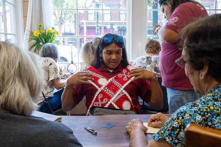 WATCH | Members of Choctaw Nation lead beading workshop at Ouachita Wax & Naturals