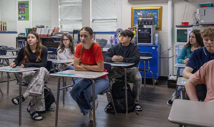 WATCH | Garland County Gen Z students wary of artificial intelligence