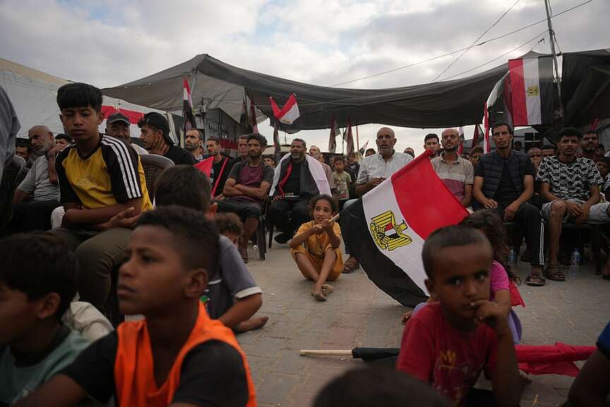 Strike kills World Cup screening organizer