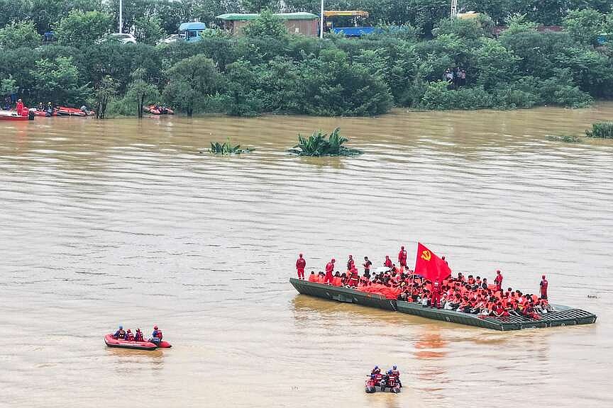 Floods in S. China leave 39 dead
