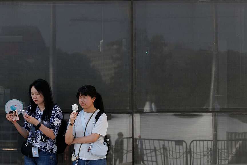 Weather service warns of upcoming heat wave