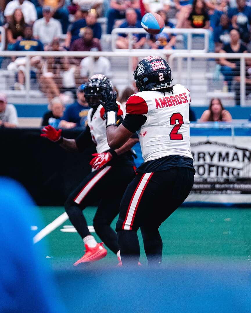 Diamonds’ defense shuts down ’Dogs, wraps up TAL Southern Division title