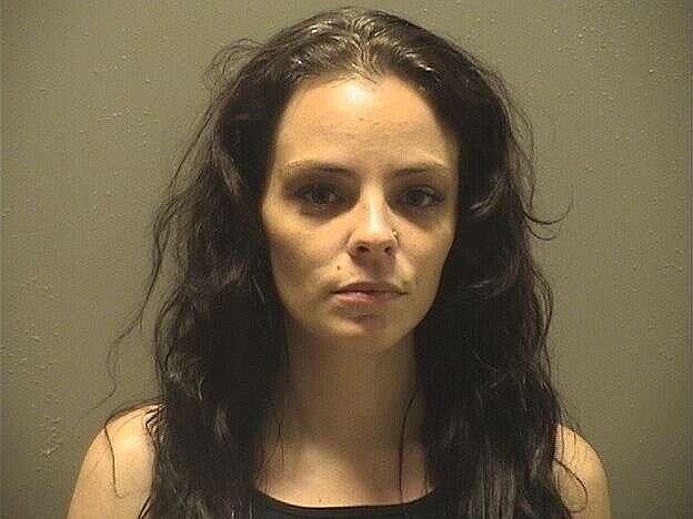Felon on probation arrested after gun allegedly found in traffic stop
