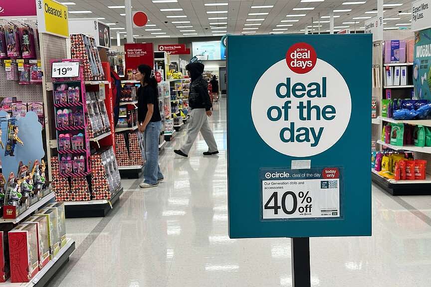 arkansasonline.com - ANNE D’INNOCENZIO The Associated Press - June spending falls as gas prices dip | Arkansas Democrat Gazette
