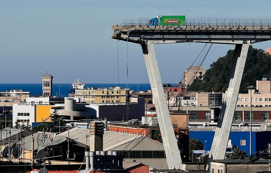 Italian court convicts ex-motorway chief