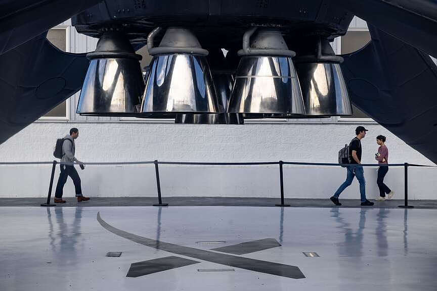 arkansasonline.com - John Gittelsohn Bloomberg (WPNS) - Film site courting weapons industry | Arkansas Democrat Gazette