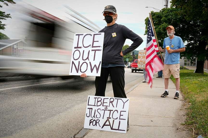 ICE officer who shot man said to have violent past