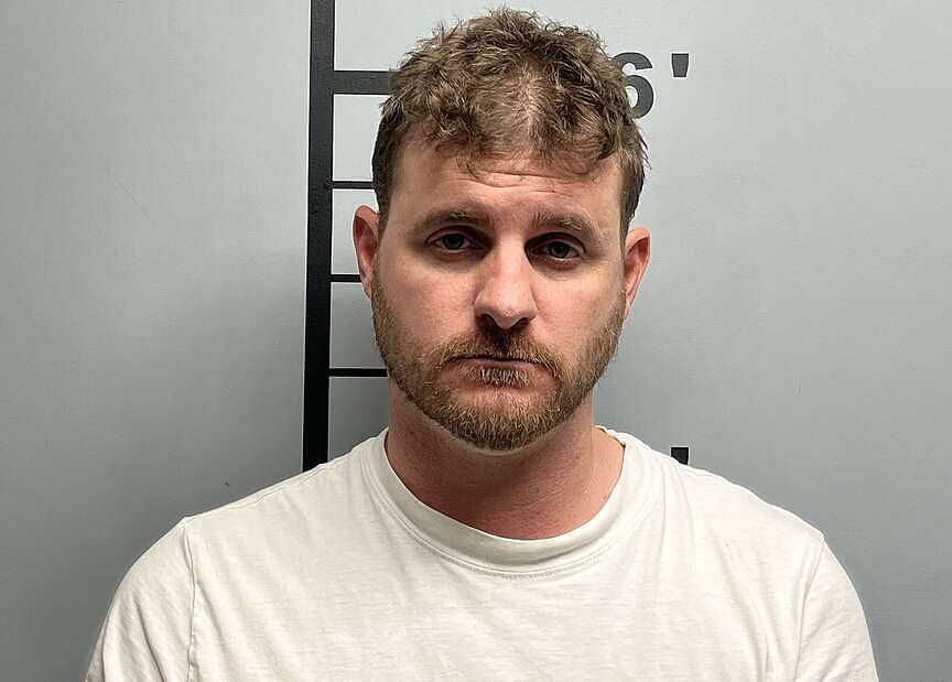 Republican Benton County judge candidate arrested on multiple charges