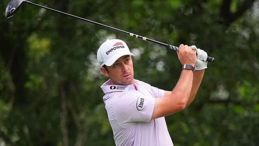 Riley in rare spot with Rocket lead