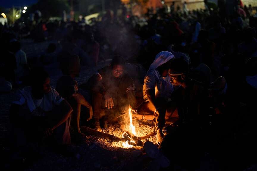 Migrant minors stranded in Spain seek help