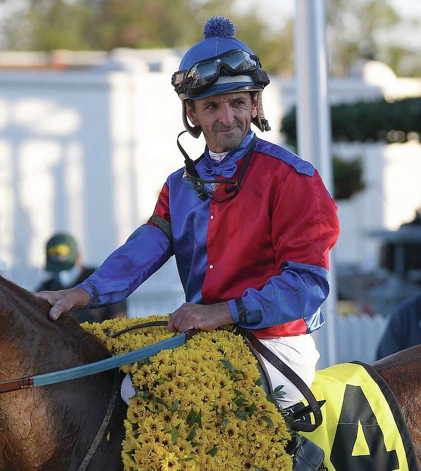 Oaklawn riding champion Albarado, 52, dies