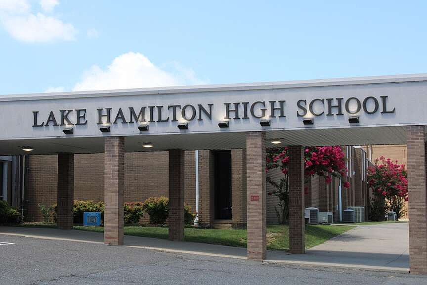 Lake Hamilton School District touts gains, confronts aging campus