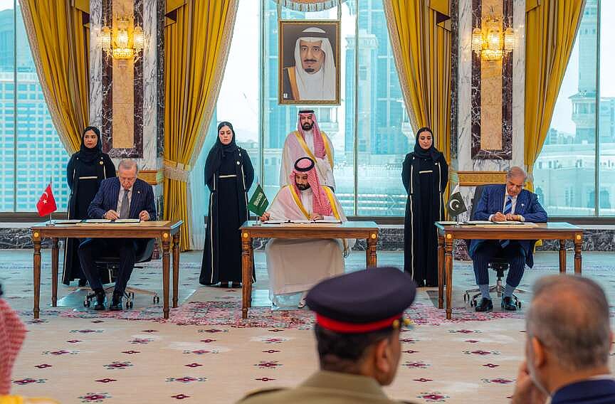 Saudi Arabia, Turkey, Pakistan ink new pact