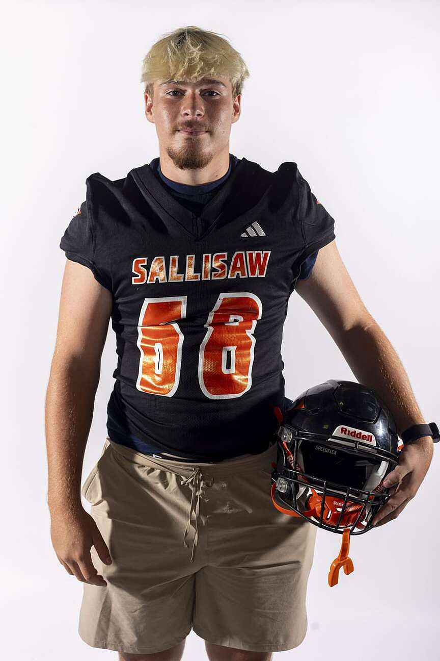 Sallisaw (Okla.) lineman Grizzle excels on gridiron, diamond